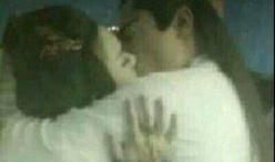 花千骨吻戏视频,深情缠绵，爱恨交织的吻戏瞬间